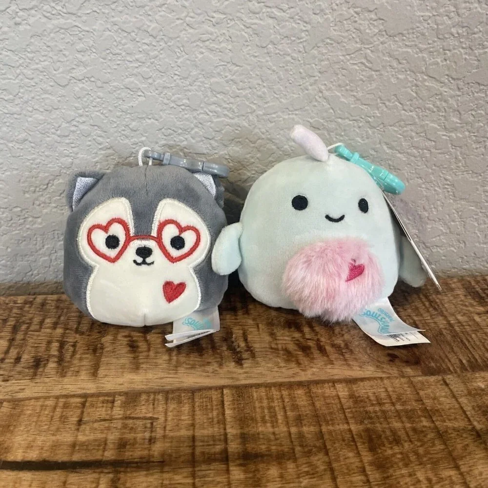 Squishmallow 3.5” Heart Valentine Ryan Husky Clip On Keychain- NWT Narwhal Niema